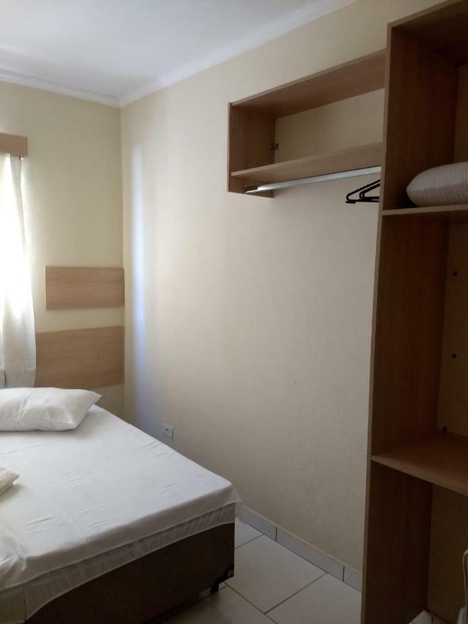 Appartement Acomodações Silvestre à Taubaté Extérieur photo